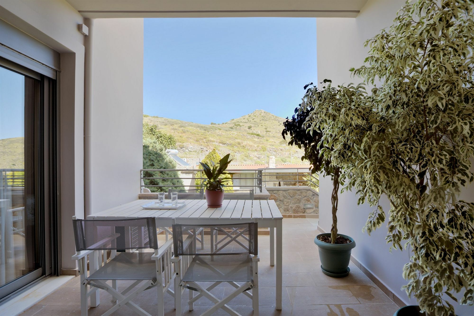 Marini Luxury Apartments And Suites Aegina Luaran gambar